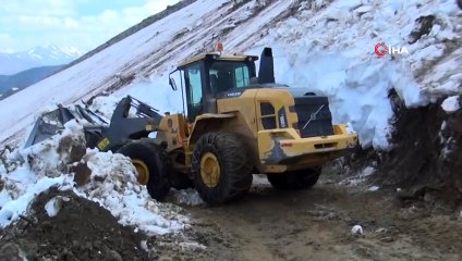 Haziran Ayında Bitlis'te Karla Mücadele Çalışması