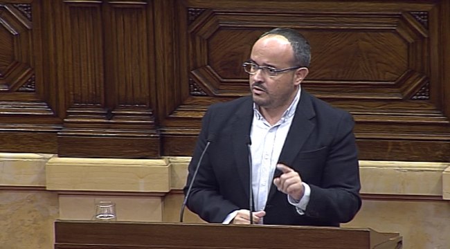 PP le pide a Cs que presente moción de censura para el Govern