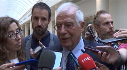 Borrell tilda de espectáculo la actuación de JxCat y ERC en el Parlament