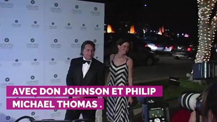 Quand Arielle Dombasle était "affolée" par l'anatomie "stupéfiante" d'un célèbre acteur américain