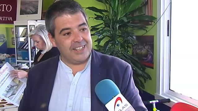 Indignación en A Coruña por la retirada de una ofrenda floral apenas cinco horas después de su colocación