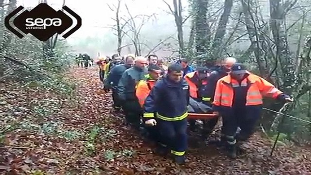 SEPA traslada el cadáver del fallecido en Tineo (Asturias)