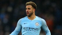 Walker signs contract extension at Manchester City