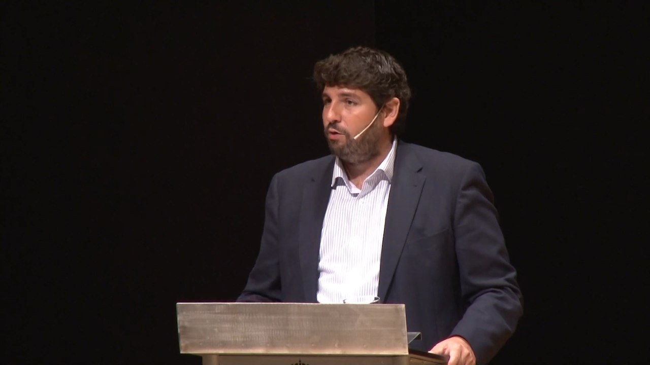 López Miras ve "imposible" modernizar trenes sin catenarias