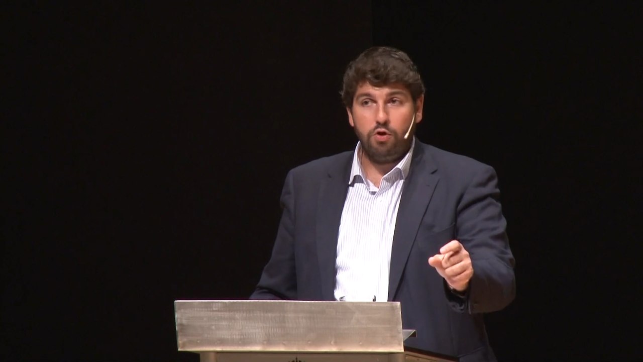 López Miras: "Murcianos quieren que AVE esté aquí en 2018"