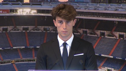 Odriozola: "Es un honor fichar por el Real Madrid"