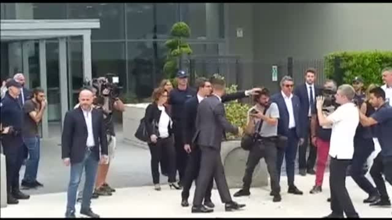 Primer baño de masas de Cristiano Ronaldo en Turín