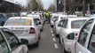 Taxistas provocan cortes en carreteras en la segunda jornada de huelga indefinida