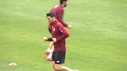 El Athletic trata de pasar página del polémico empate a uno ante el Villarreal con protagonismo del VAR