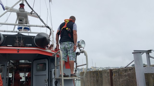 Opération d’hélitreuillage avec la SNSM