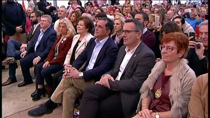 Sánchez califica a la derecha de "radicalizada" y "decadente"