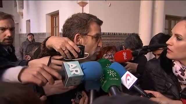 Núñez Feijóo: Los documentos firmados con Vox y Cs los firmaría el PSOE si pudiera