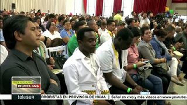 Honduras: maestros y médicos inician diálogo alterno