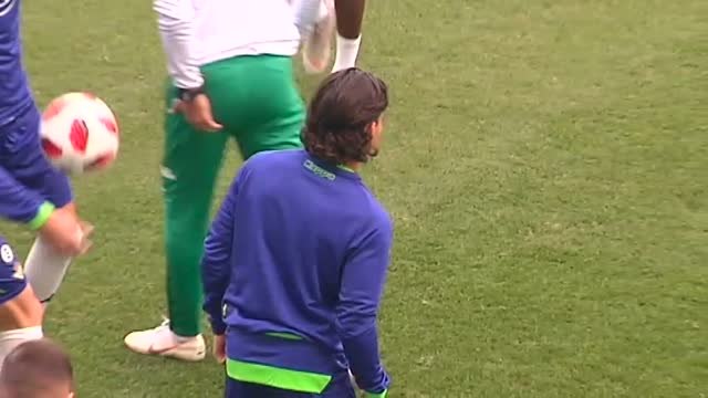 El Betis regresa a los entrenamientos con la novedad de Diego Lainez