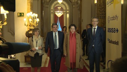 Desayuno informativo con presidente de AIReF