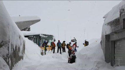 Un hotel suizo, engullido por una avalancha de nieve