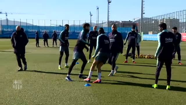 El Barça vuelve al trabajo tras la derrota contra el Levante