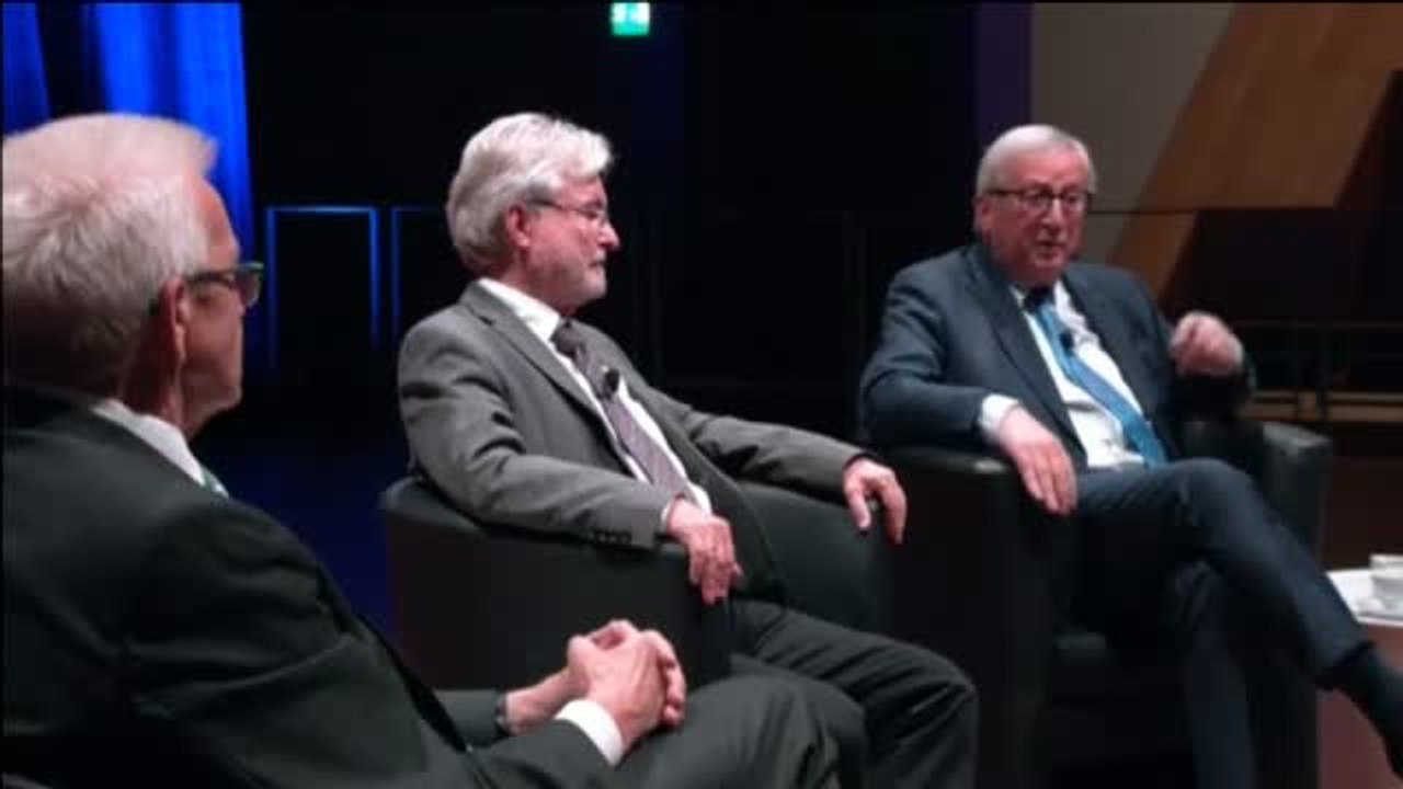 Juncker advierte de las consecuencias de un brexit duro