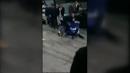 Video herunterladen: La policía busca a dos de los seis agresores de una pelea de Nochevieja en Jaén