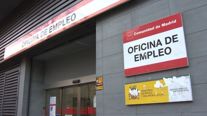 El paro bajó en 210.484 personas en 2018