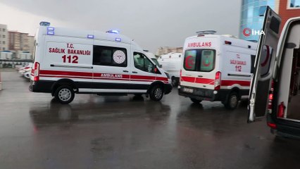 Balkondan düşen bebek korkuttu