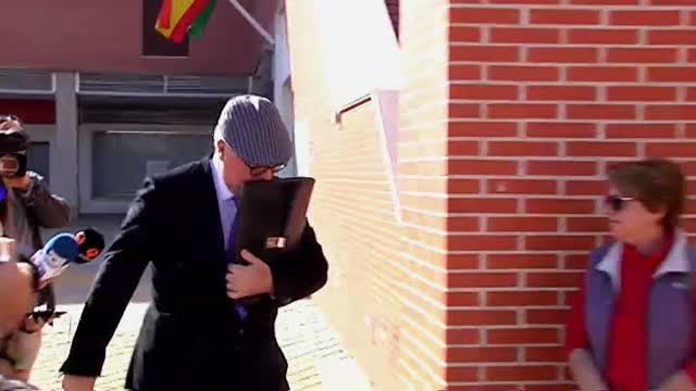 Villarejo alardeó ante Delgado de montar una red de prostitutas para extorsionar a personas con poder