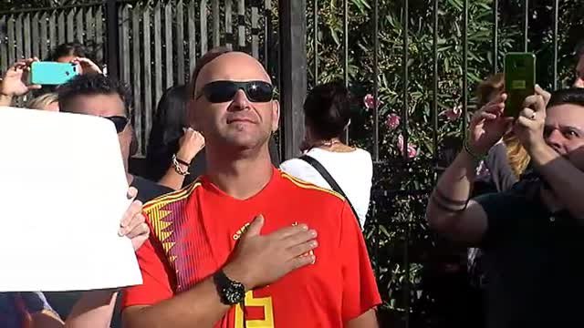 Torra, abucheado e insultado en su visita al Instituto Palau de Sant Andreu de la Barca