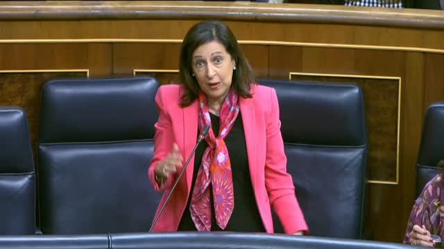 La ministra de Defensa lamenta haberse encontrado con acuerdos secretos para apoyar guerras en algunos países