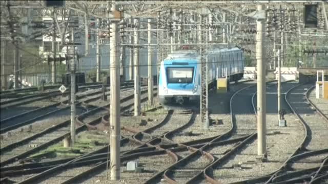 Argentina amanece paralizada por una huelga general de 24 horas