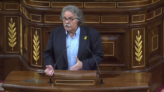 Ana Pastor llama al orden a Tardà por hablar en catalán en el Congreso