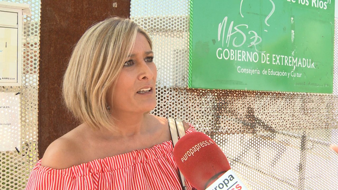 Alumnos abandonan antes las aulas por el calor