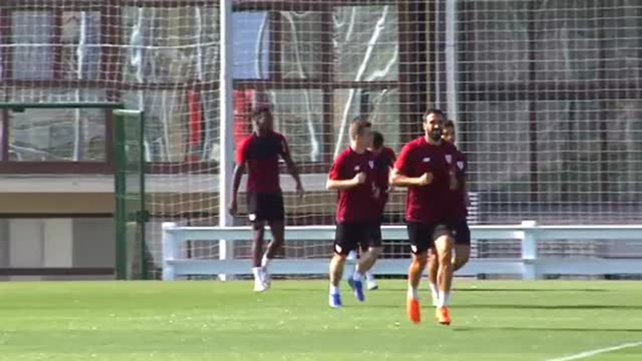 Muniain trabaja con normalidad y está a disponible para Sevilla