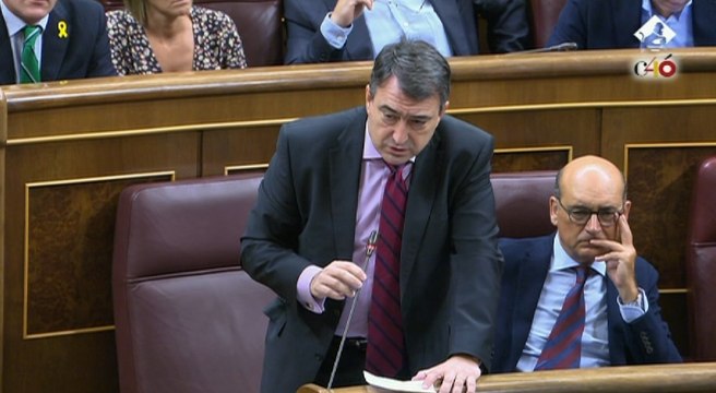 Sánchez asegura su voluntad de limitar los secretos oficiales