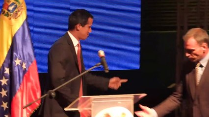 Guaidó vai se encontrar com Bachelet