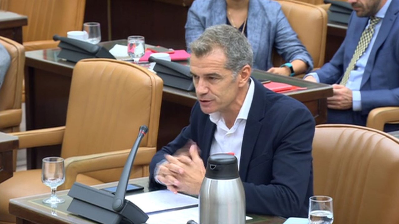 José María Aznar responde a Toni Cantó en la Comisión de Investigación de la financiación ilegal del PP