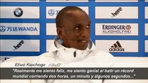 Eliud Kipchoge bate el récord mundial de maratón en Berlín tras completarlo en dos horas, un minuto y 39 segundos