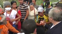 El secretario general de la OEA, Luis Almagro, se reúne con los venezolanos huidos a Colombia