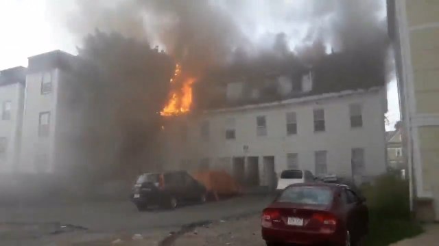 Al menos un muerto y 12 heridos tras múltiples explosiones cerca de Boston