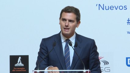 Rivera ve "inmoral" que políticos "metan mano" en las universidades