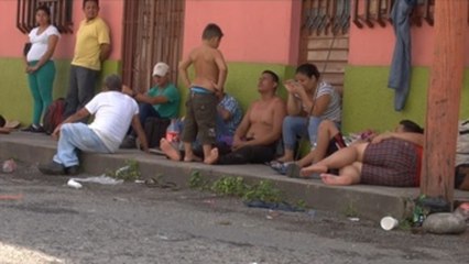 Migrantes salvadoreños esperan que reunión de López Obrador y Bukele facilite su estacia
