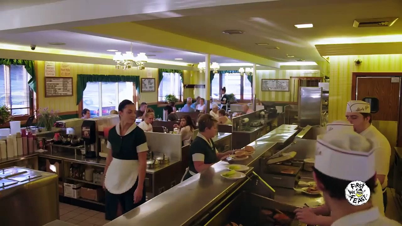 The Ultimate Regional Burger Road Trip with a Burger Scholar | The Burger Show