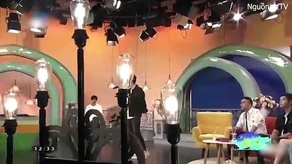 Long Hoàng hát Chẳng thể giữ em lại