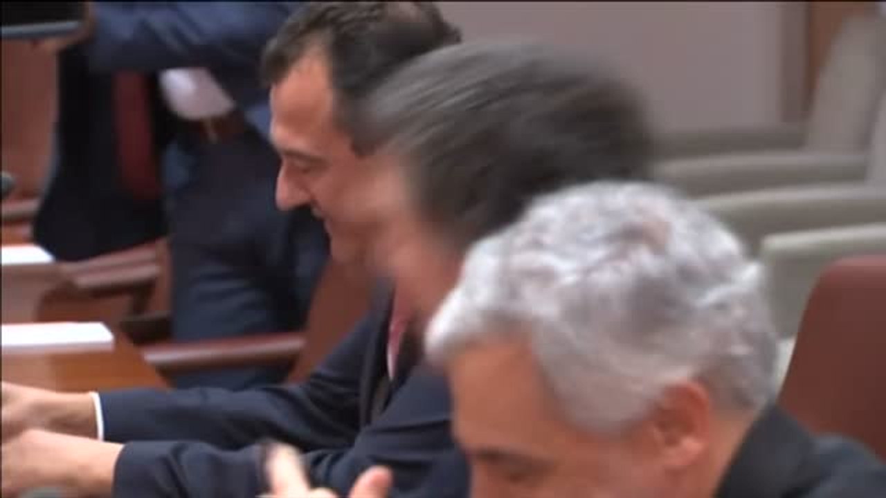 Argentina renegocia el crédito con el FMI mientras el peso continúa su cuesta abajo