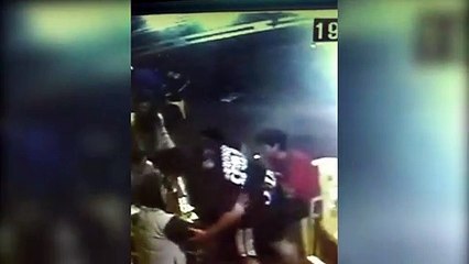 Câmera de monitoramento registra colisão de trânsito no Centro