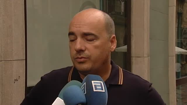 El camionero que presenció el accidente de Avilés se emociona al recordarlo