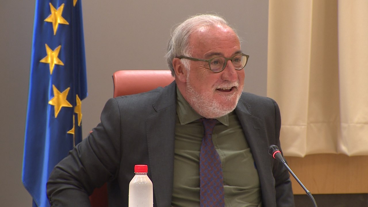 DGT apuesta por reducir velocidad y aumentar radares