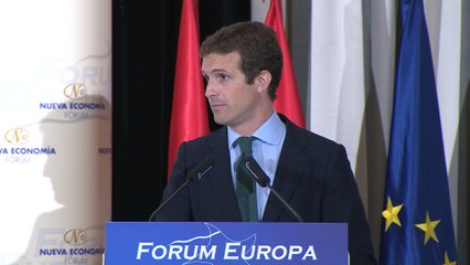 Casado insiste en que el PP será "dique de contención" ante un falso referéndum