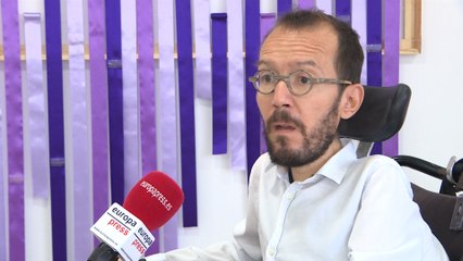 Скачать видео: Echenique (Podemos) exige a Torra que deje la política simbólica