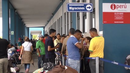 Скачать видео: Colombia, Ecuador y Perú piden apoyo ante la creciente ola migratoria de venezolanos