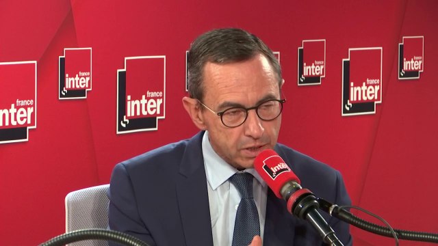 Bruno Retailleau (président du groupe LR au Sénat) : Je reste parce que je pense qu'il y a un espace pour la droite et je suis un marin, je ne saute pas du bateau quand ça va mal